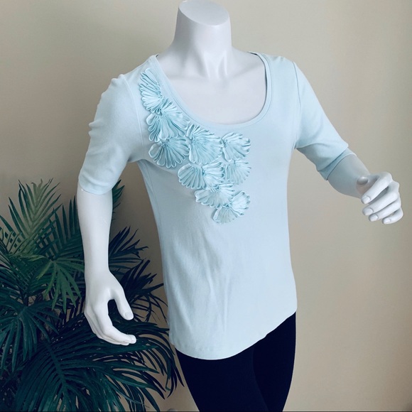 TALBOTS Light Green Top w/ Ribbon Flower Design - Picture 1 of 6